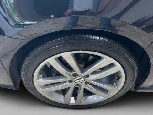 Used 2018 Volkswagen Passat 2.0T R-Line FWD image 6
