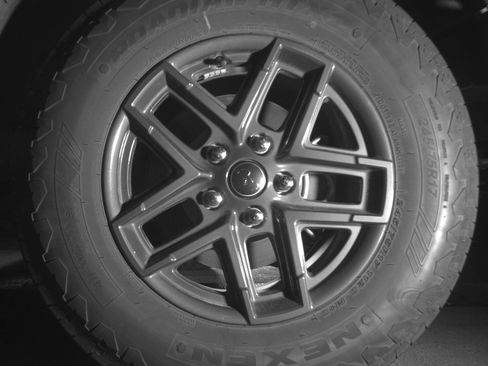 Used 2025 Jeep Wrangler Unlimited Sport AWD/4WD image 14