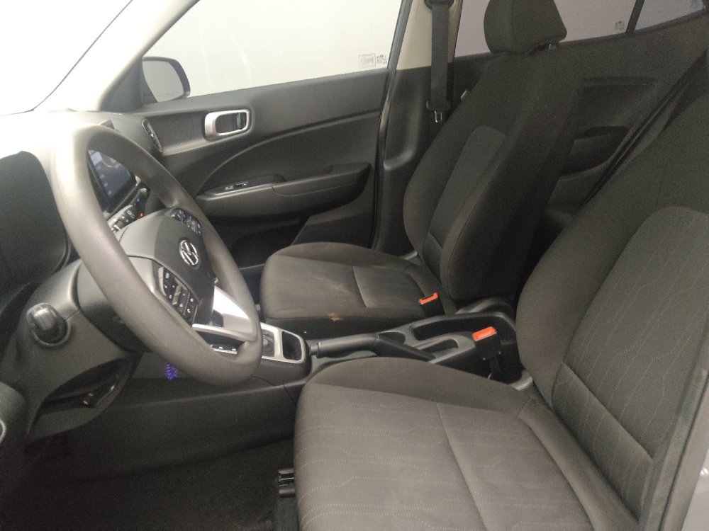 Used 2020 Hyundai Venue SE FWD image 17