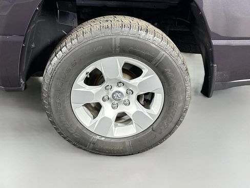 Used 2019 RAM 1500 Big Horn AWD/4WD image 37