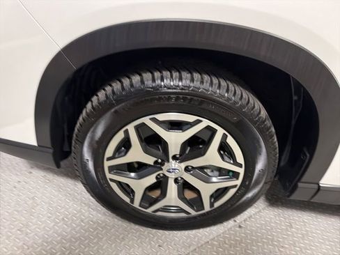 Used 2019 Subaru Forester Premium w/ Popular Package #1 AWD/4WD image 16