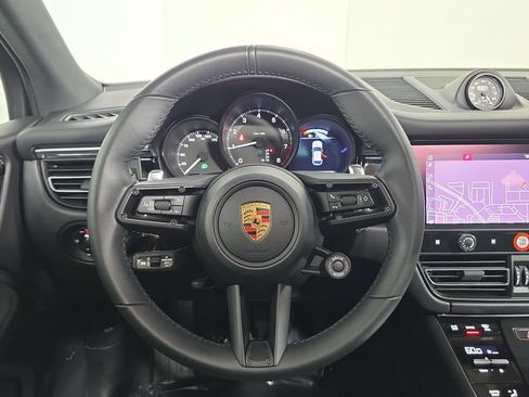 Certified 2026 Porsche Macan AWD/4WD image 14