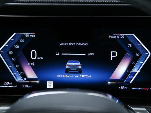 Certified 2023 BMW 740i 740i w/ Parking Assistance Package image 24