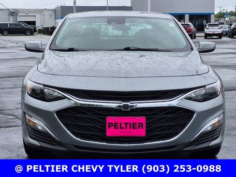 Used 2024 Chevrolet Malibu RS image 2