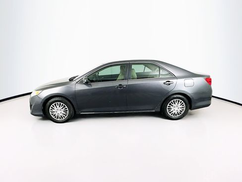 Used 2012 Toyota Camry LE image 4