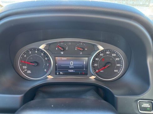 Used 2023 GMC Acadia SLE w/ Driver Convenience Package image 11