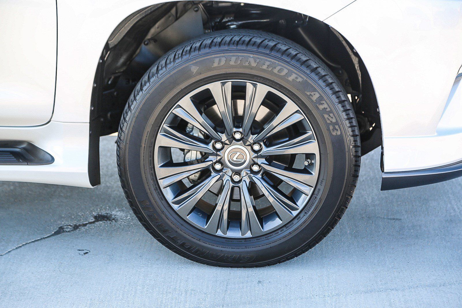 Used 2023 Lexus GX 460 Luxury w/ Sport Design Package AWD/4WD image 10