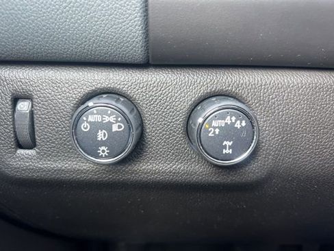 Used 2021 Chevrolet Colorado Z71 image 14