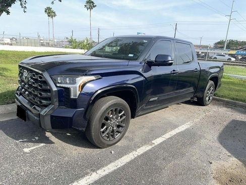 Used 2023 Toyota Tundra Platinum w/ Advanced Package image 3