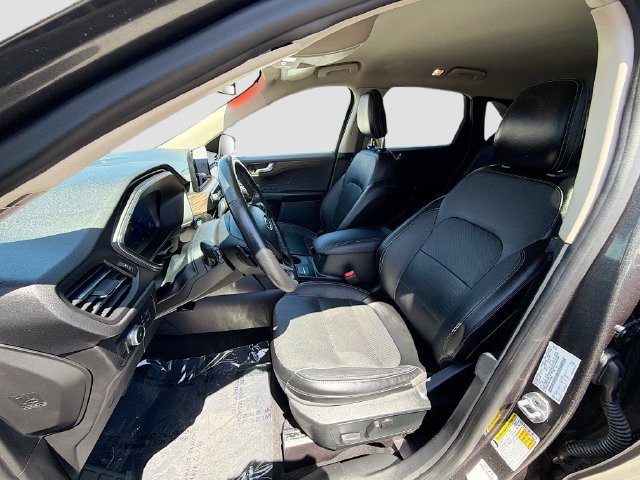 Used 2020 Ford Escape Titanium AWD/4WD image 22