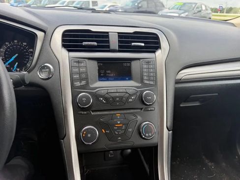 Used 2017 Ford Fusion S FWD image 17