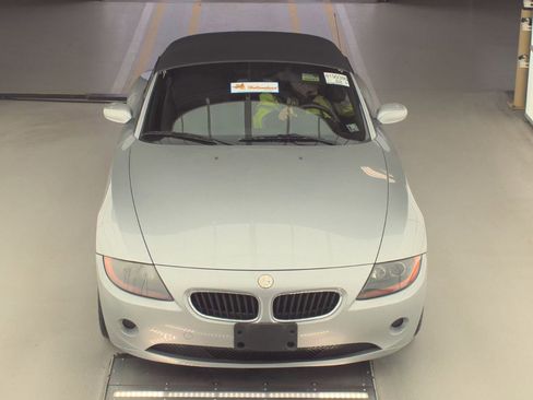 Used 2004 BMW Z4 2.5i image 6