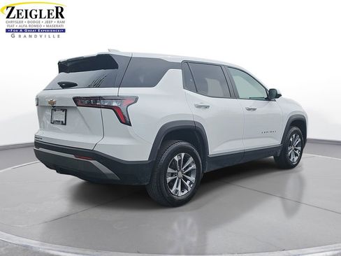 Used 2025 Chevrolet Equinox LT AWD/4WD image 5