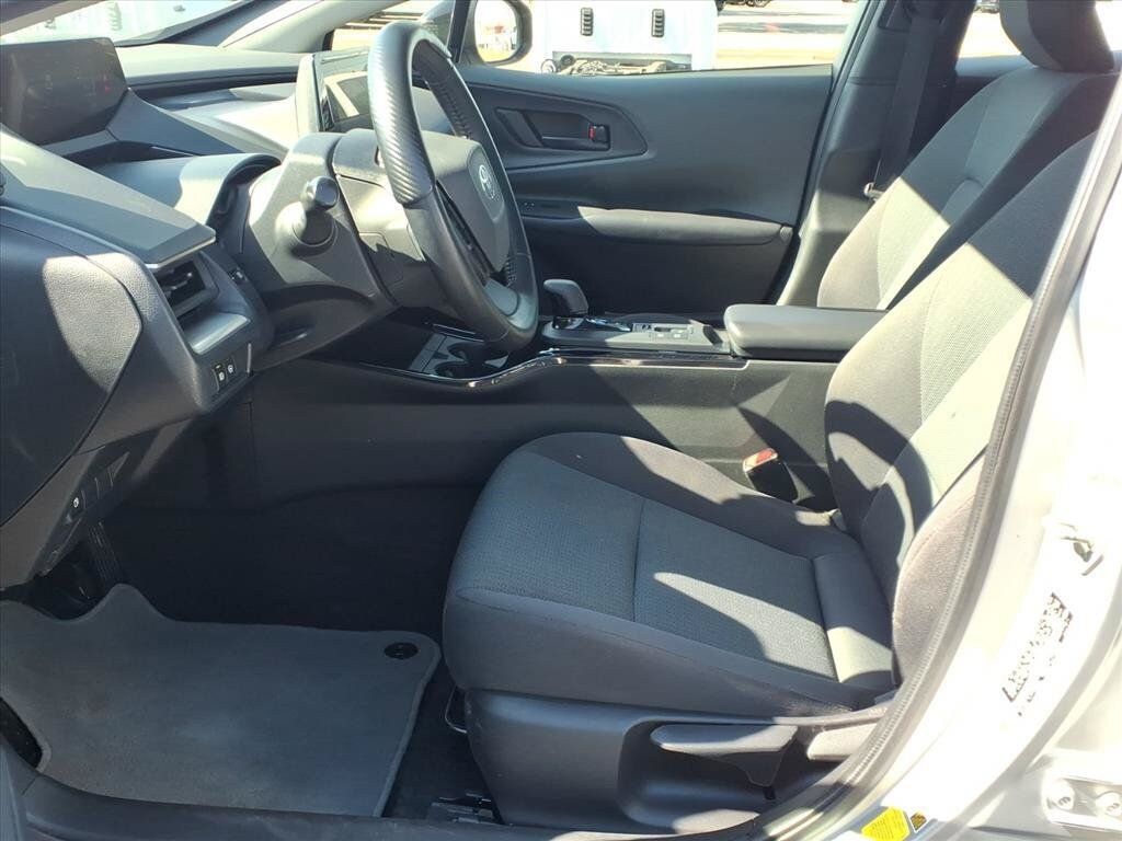 Used 2023 Toyota Prius LE FWD image 18