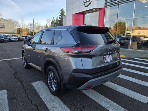 Used 2023 Nissan Rogue S image 9