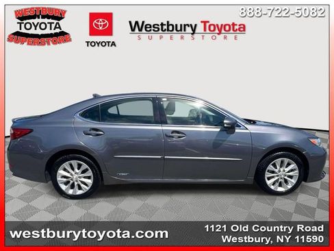 Used 2015 Lexus ES 300h w/ Navigation System Package FWD image 6
