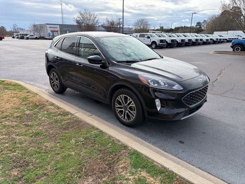 Used 2022 Ford Escape SEL image 11