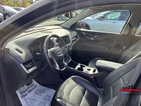 Used 2020 GMC Terrain Denali w/ Denali Premium Package AWD/4WD image 13