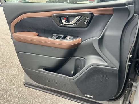 New 2026 Subaru Forester Touring AWD/4WD image 28