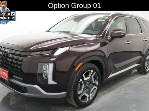 Used 2023 Hyundai Palisade Limited AWD/4WD image 3