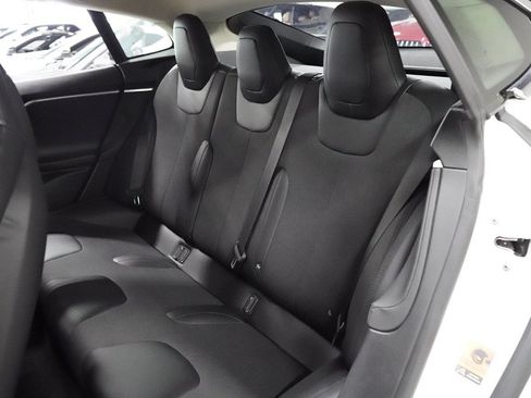 Used 2015 Tesla Model S 60 RWD image 23