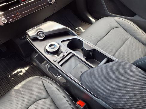 New 2025 Kia EV6 Wind image 16