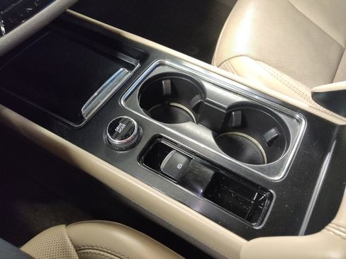 Used 2020 Lincoln Corsair Reserve w/ Appearance Package image 25