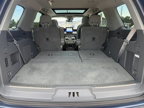 Used 2019 Lincoln Navigator Reserve AWD/4WD image 42