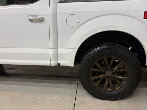 Used 2017 Ford F150 XLT w/ Equipment Group 302A Luxury AWD/4WD image 6