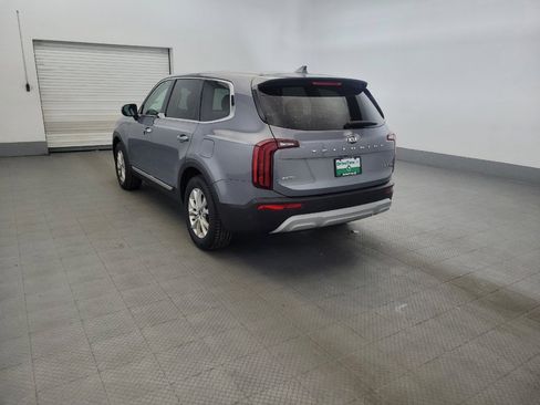 Used 2020 Kia Telluride LX AWD/4WD image 5