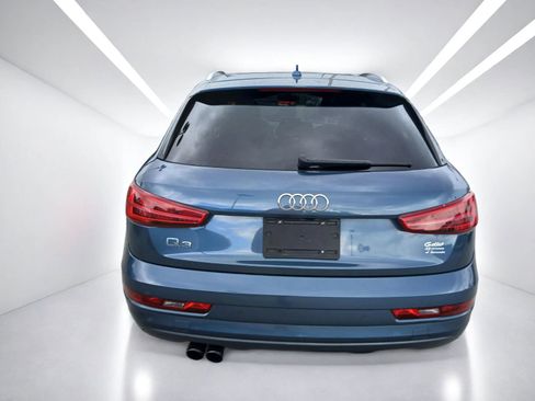Used 2017 Audi Q3 2.0T Premium Plus w/ Premium Plus Package FWD image 6