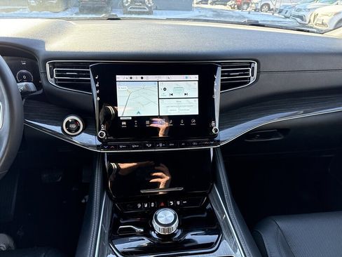 Used 2022 Jeep Wagoneer Series II image 11