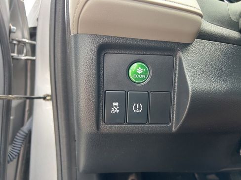 Used 2021 Honda HR-V LX image 15