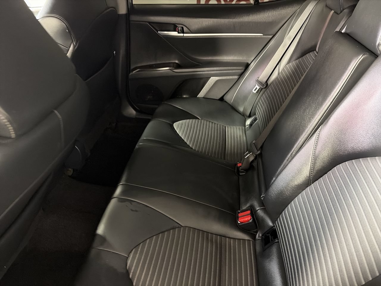 Used 2023 Toyota Camry SE FWD image 23