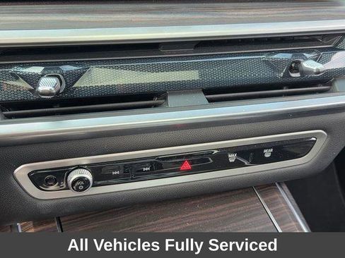 Used 2025 BMW X7 xDrive40i w/ Executive Package image 22