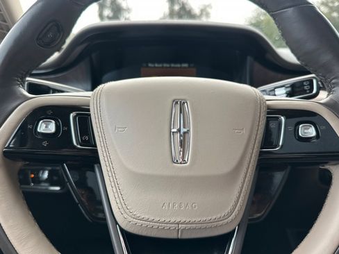 Used 2023 Lincoln Aviator Reserve w/ Elements Package Plus image 30