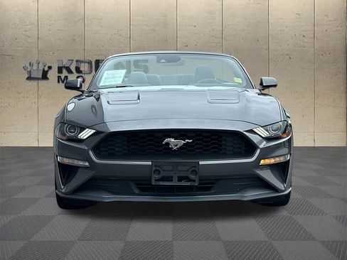 Used 2023 Ford Mustang Premium image 3