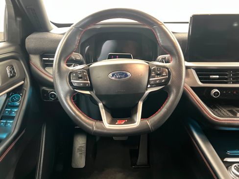 Used 2025 Ford Explorer ST w/ Sun And Sound Package AWD/4WD image 13