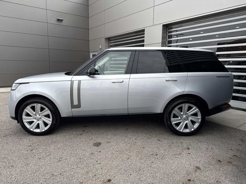 Certified 2023 Land Rover Range Rover SE AWD/4WD image 4