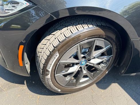 Used 2023 BMW i4 eDrive35 RWD image 19