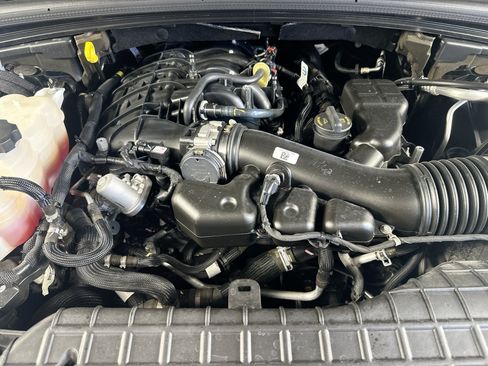 Used 2023 Jeep Grand Cherokee L Laredo RWD image 30