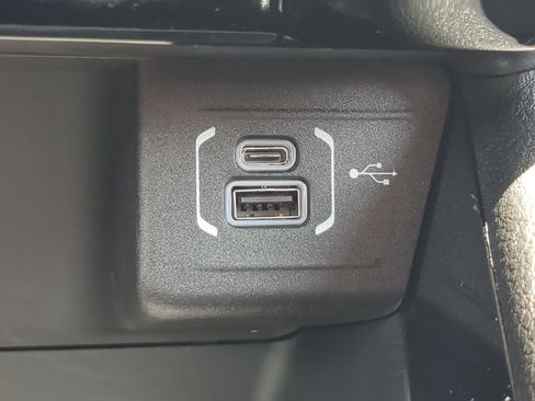 New 2026 Jeep Compass Latitude AWD/4WD image 19