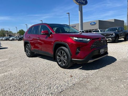 Used 2025 Toyota RAV4 Limited w/ Advanced Technology Package AWD/4WD image 2