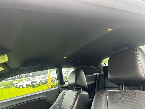 Used 2013 Dodge Challenger SXT image 13