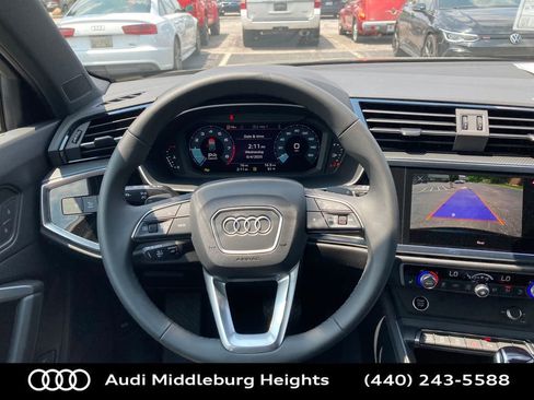 Used 2025 Audi Q3 2.0T Premium image 35