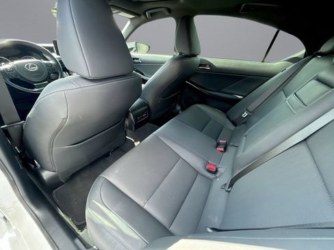 Used 2023 Lexus IS 300 w/ Comfort Package RWD image 9