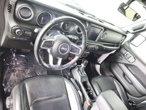 Used 2022 Jeep Wrangler Unlimited Rubicon 4xe w/ Cold Weather Group image 16