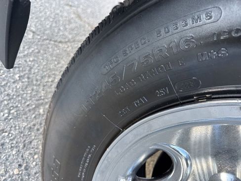 Used 2023 GMC Savana 2500 image 24