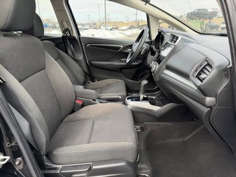 Used 2017 Honda Fit EX image 9