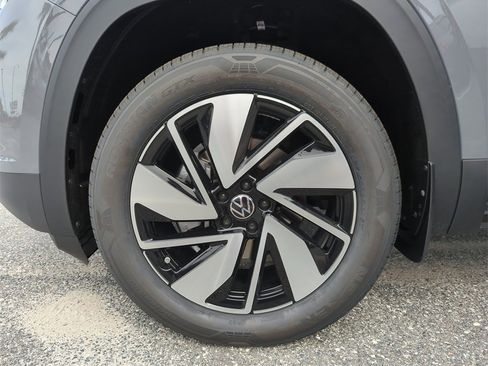 New 2026 Volkswagen Atlas SE image 44